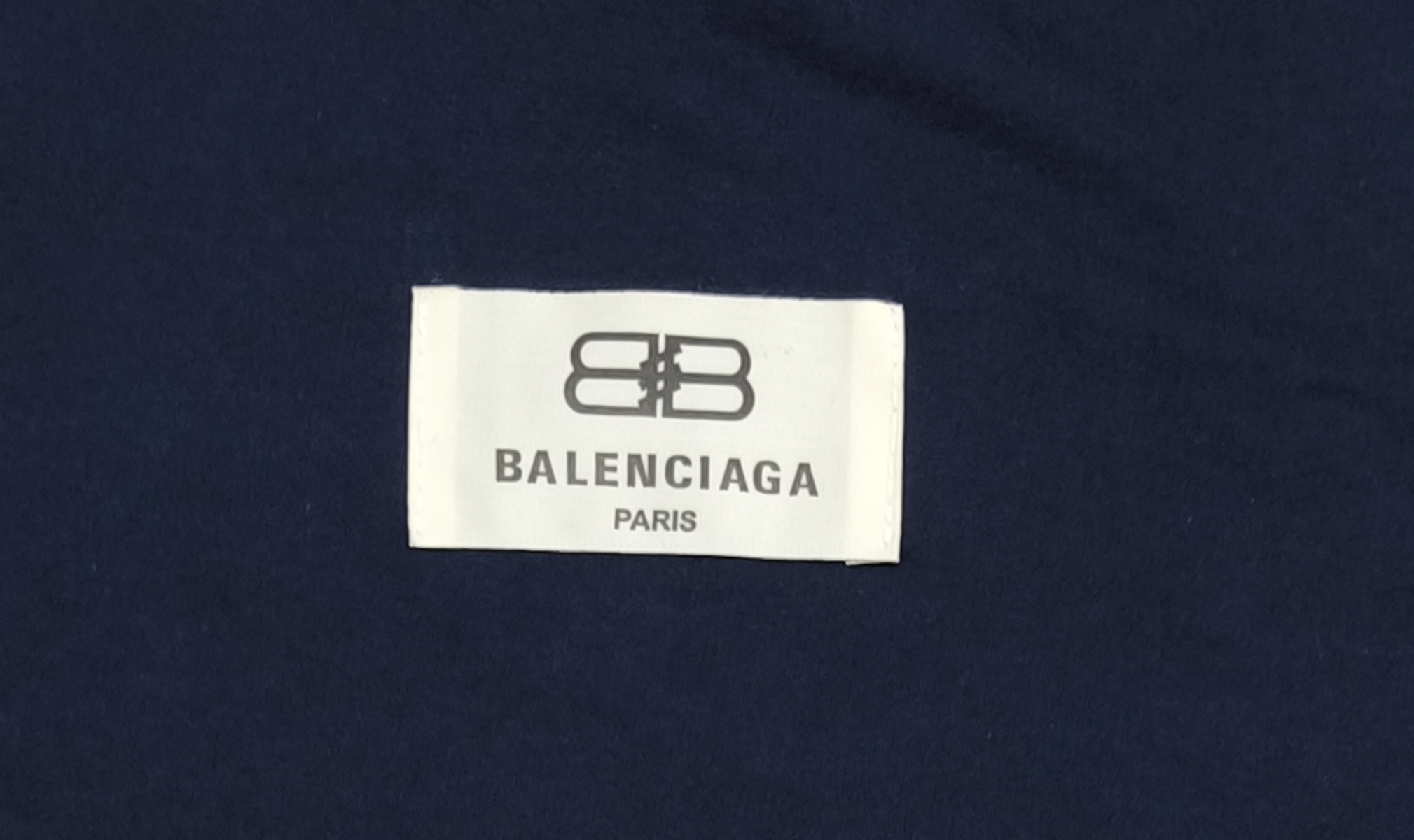 نمای 5 تیشرت باکسی آستین پاکتی Balenciaga