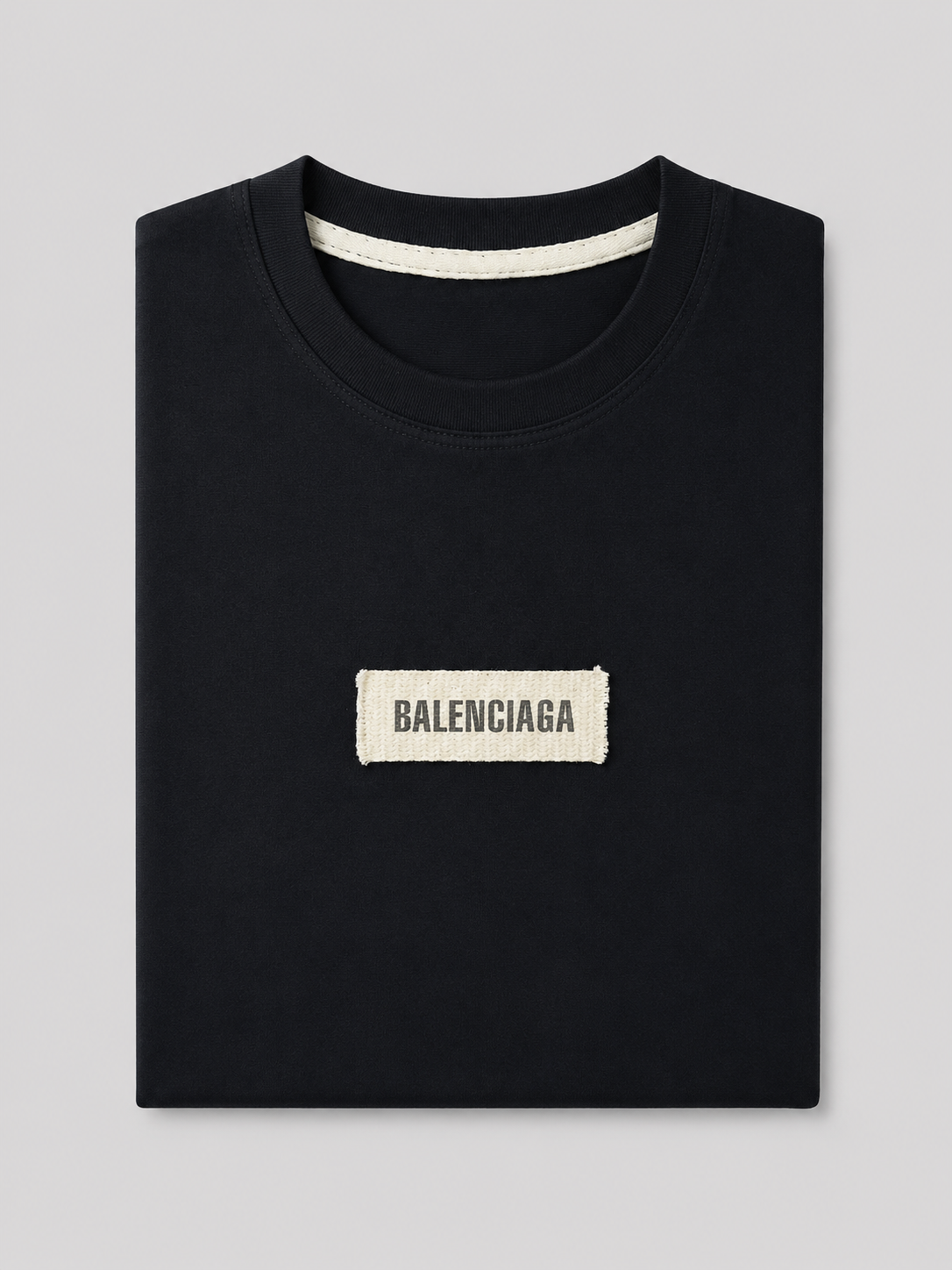 نمای 6 تیشرت باکسی طرح کنفی Balenciaga