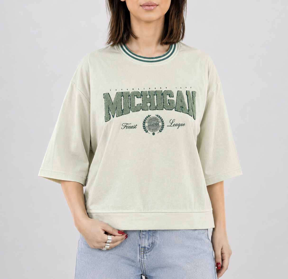 تیشرت کراپ یقه اسپرت گلدوزی حوله ای Michigan