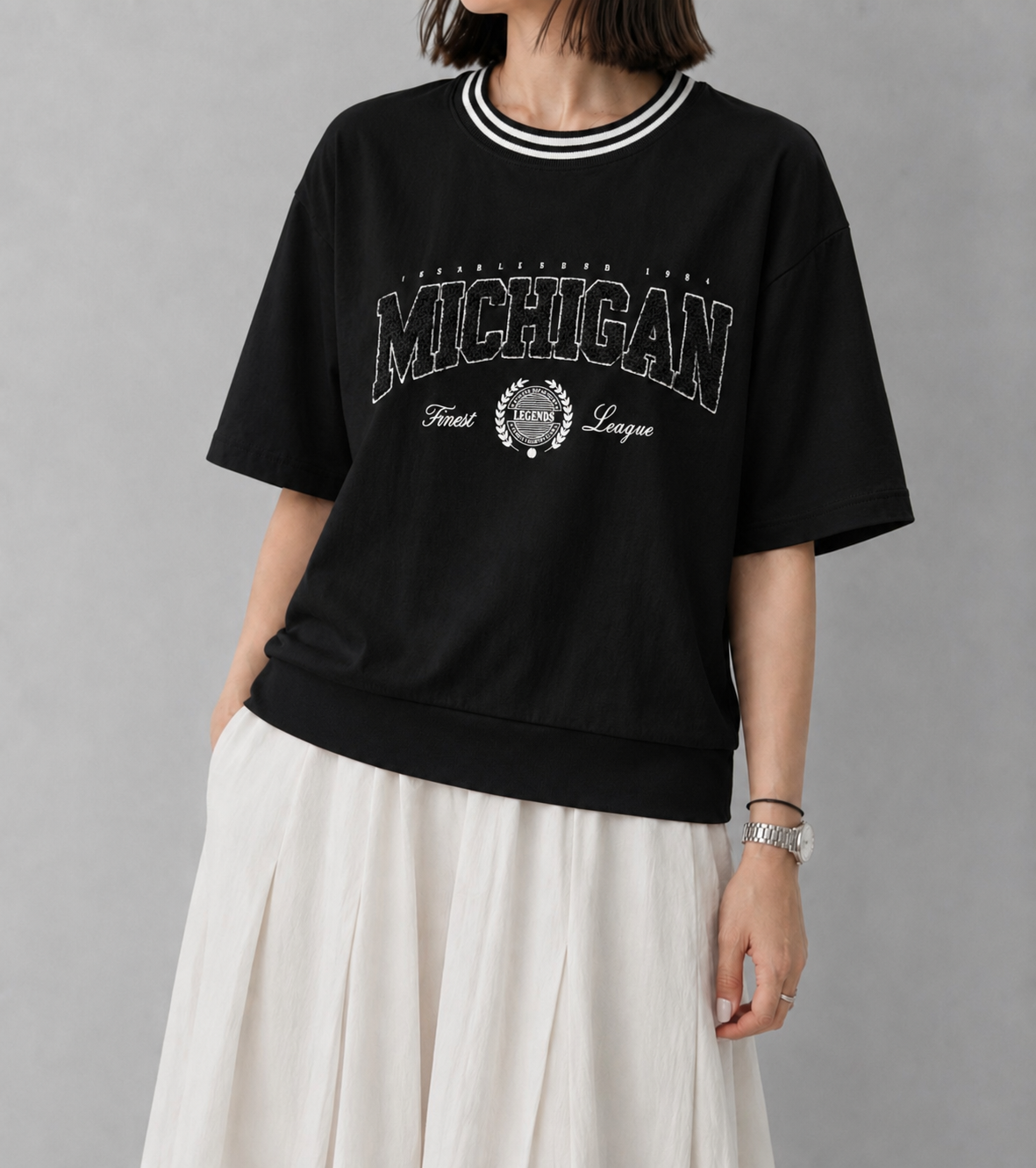تیشرت کراپ یقه اسپرت گلدوزی حوله ای Michigan