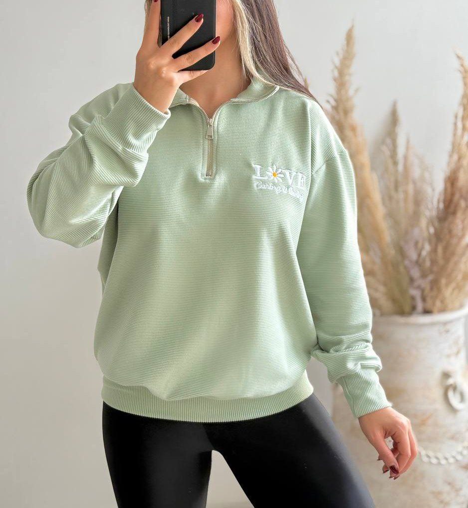 بلوز نیم زیپ زنانه