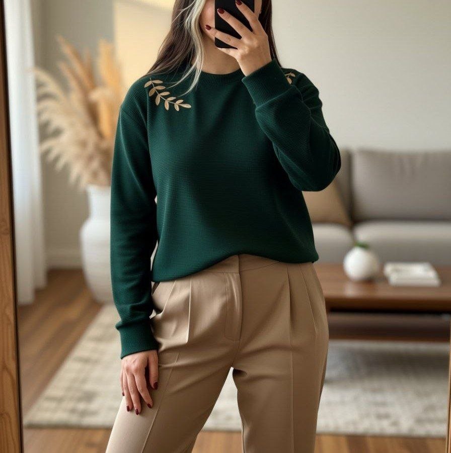 بلوز بیسکوییتی زنانه یلدایی