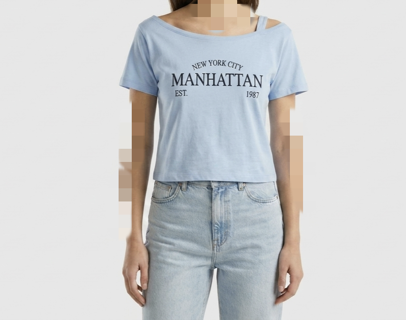 نمای 2 تیشرت کراپ زنانه بندی چاپ Manhattan